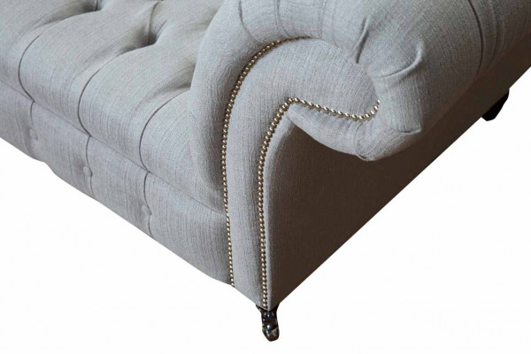 Chesterfield Luxus 2 Sitzer Couch Polster Sofa Textil Stoff Couchen Neu