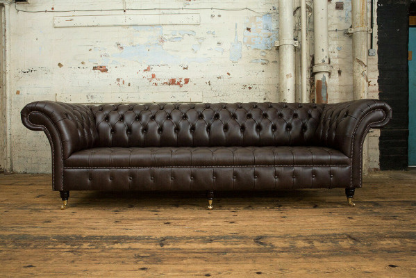 Braune Chesterfield Couch Polster 4-Sitzer Designer Wohnzimmer Couchen