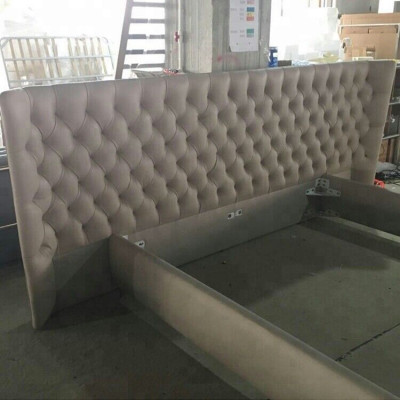 XXL Big Wand Paneel Bett Chesterfield Hotel Luxus Design Betten 200x200cm Neu