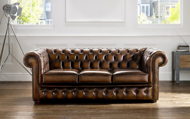 Chesterfield 3 Sitzer Polster Couch Antik Stil Leder Textil Stoff Sofa Couchen